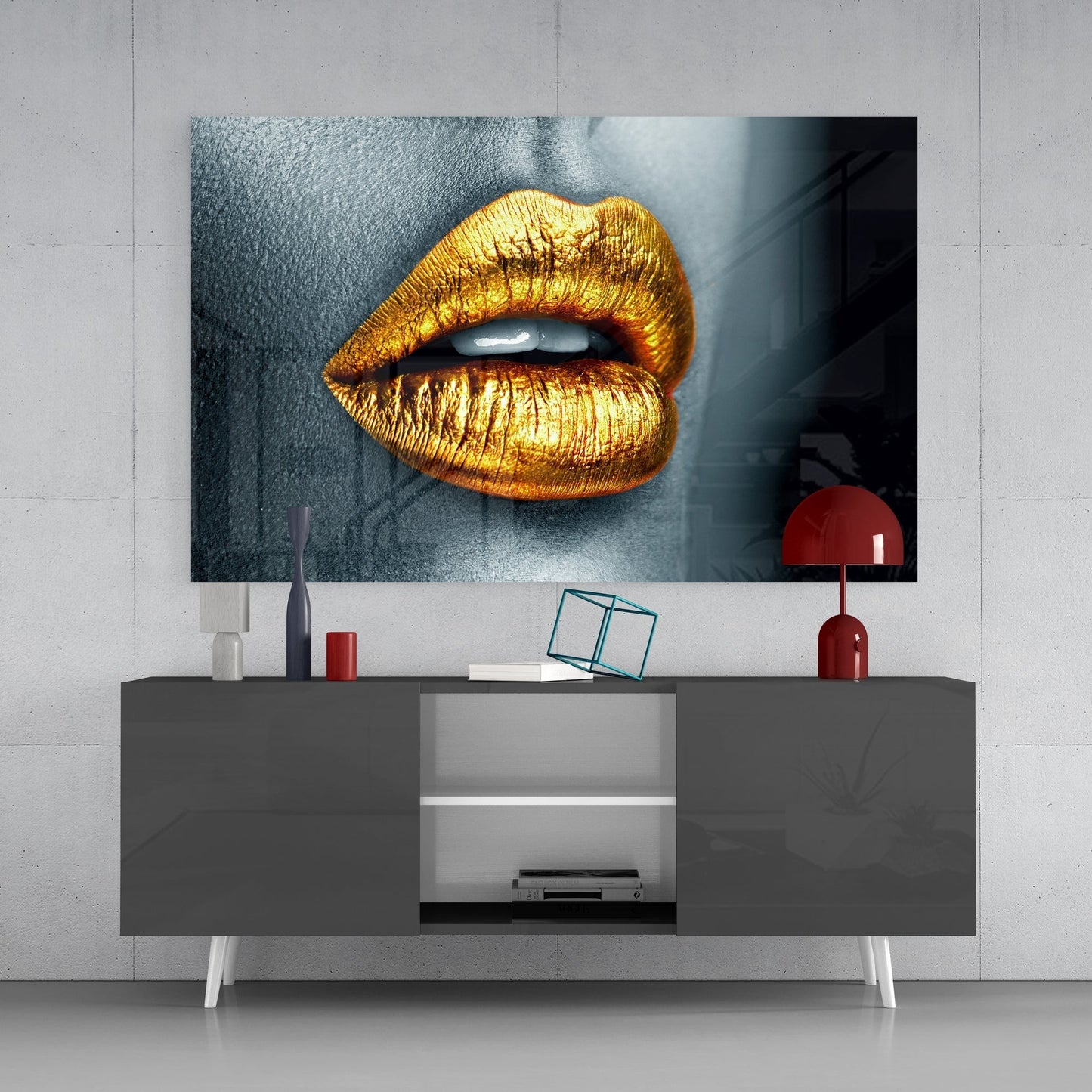 Golden Lips Glass Table